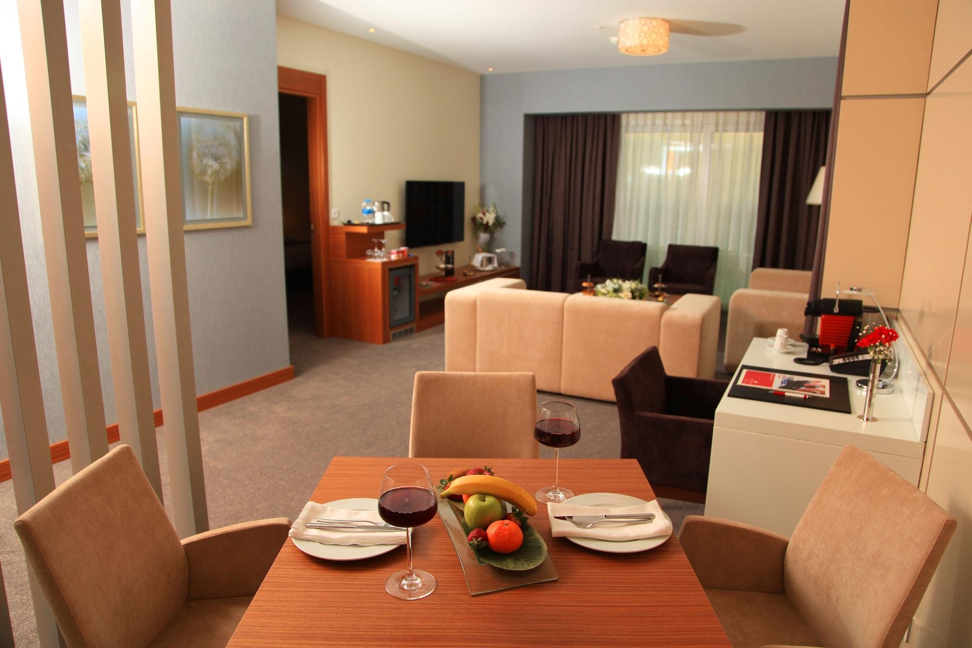 Ramada Plaza By Wyndham Istanbul Asia Airport Kocaeli Exteriér fotografie